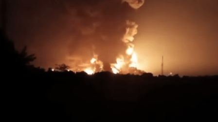 انڈونیشیا: تیل ریفائنری میں آگ بھرک اٹھی، 5 افراد زخمی، 1000 سے زائد نقل مکانی کر گئے – ویڈیو