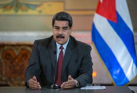 فیس بک نے کووڈ-19 کا علاج تجویز کرنے پر وینزویلا کے صدر کا کھاتہ ایک ماہ کے لیے منجمند کر دیا