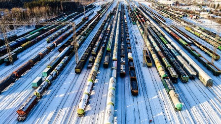 روسی ارب پتی کا اعلیٰ حکام پر پرانے ریلوے جال کو جدید اور بحال کرنے پر زور: منصوبہ نہر سوویز اور چینی راہداری کا بہترین متبادل ہو گا