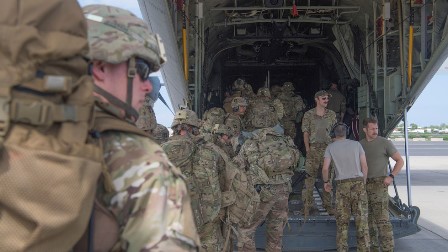 امریکہ کا مشرقی افریقہ میں تاریخ کے سب سے بڑے فوجی آپریشن کا اعلان: 1 ہزار سے زائد مزید کمانڈو تیار