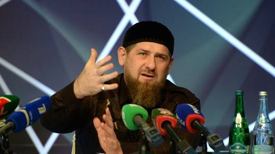 چیچنیا: صدر رمضان قادروو کی قرآن کی بےحرمتی کرنے والے ممالک کو کھلی دھمکی، مسلمان رہنماؤں کو بھی آرے ہاتھوں لیا