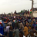 نائجر: ہزاروں شہریوں کا دارالحکومت میں فرانسیسی چھاؤنی کے سامنے مظاہرہ، ملک سے نکل جانے کا مطالبہ